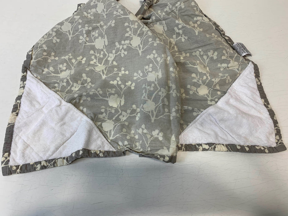 secondhand Bebe Au Lait Premium Cotton Nursing Cover