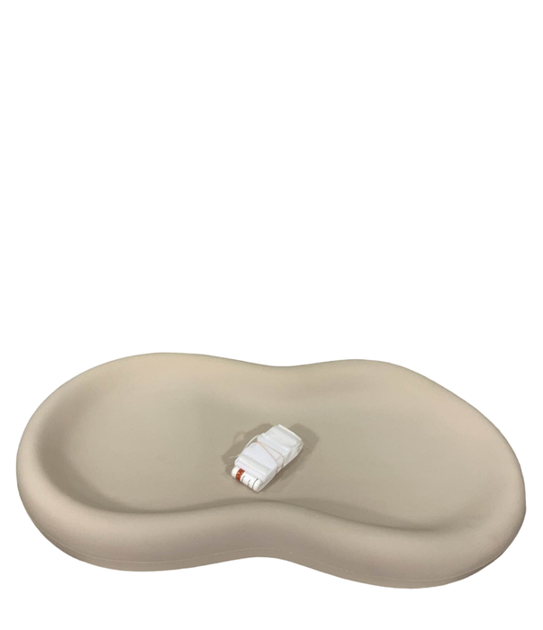 secondhand Keekaroo Peanut Changing Pad, Vanilla