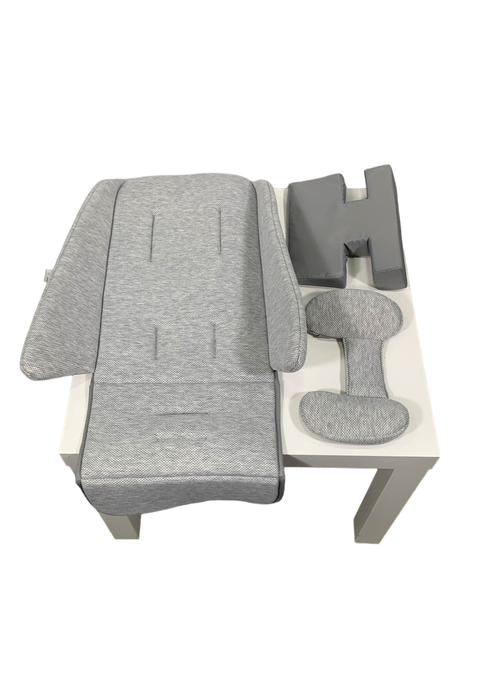 used UPPAbaby Infant SnugSeat, Grey