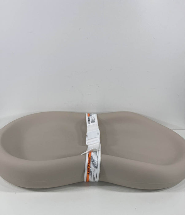 secondhand Keekaroo Peanut Changing Pad, Vanilla