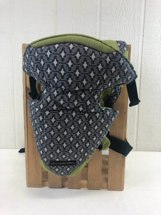 secondhand Petunia Pickle Bottom Sightseer Baby Carrier