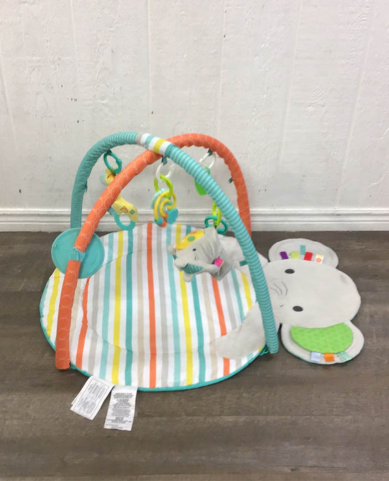 secondhand Bright Starts Hug-n-Cuddle Playmat