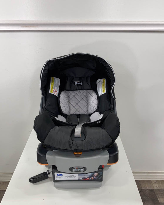 secondhand Chicco KeyFit 30 Infant Car Seat, 2022, Iron