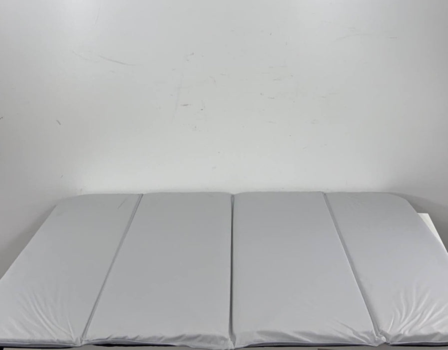 used 4moms Breeze Playard Mattress