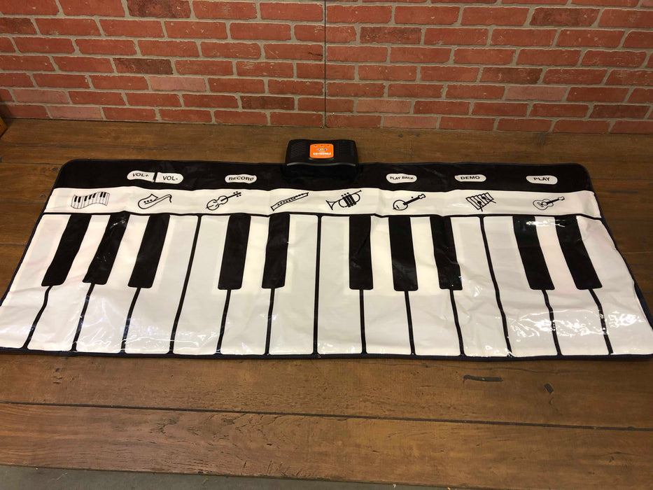 used Play22 Keyboard Playmat 71in