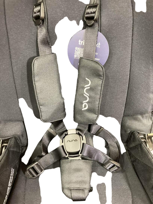 Nuna Triv Next + Pipa Urbn Travel System, 2023, Caviar