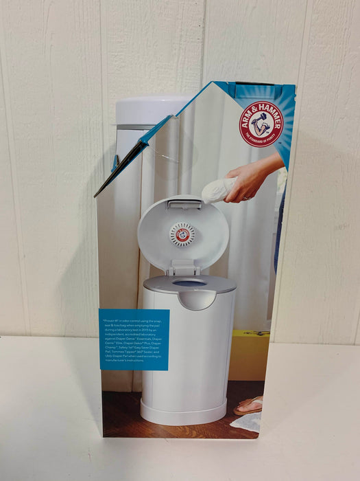 secondhand Munchkin Arm & Hammer Diaper Pail