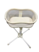 secondhand Halo BassiNest Swivel Sleeper Essentia Series, Honeycomb