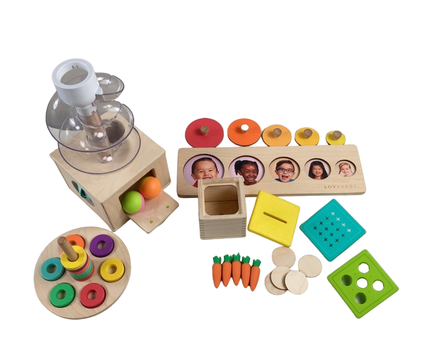 used Lovevery The Babbler Play Kit