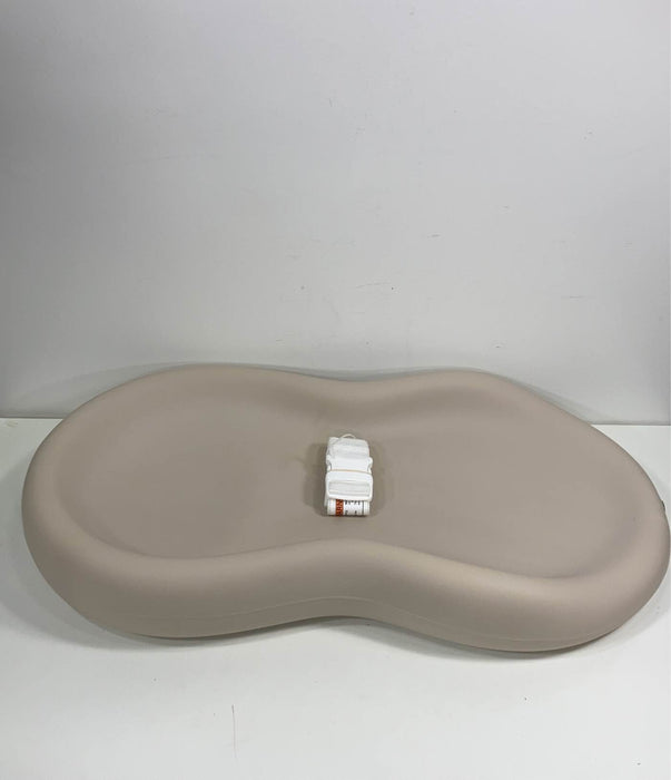 secondhand Keekaroo Peanut Changing Pad, Vanilla