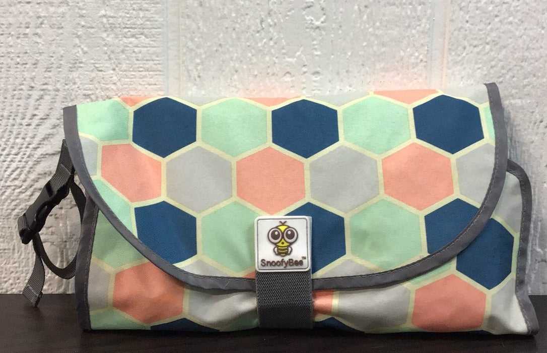 used SnoofyBee Changing Pad