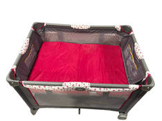 secondhand Graco Pack 'n Play On The Go Playard And Bassinet, Amory