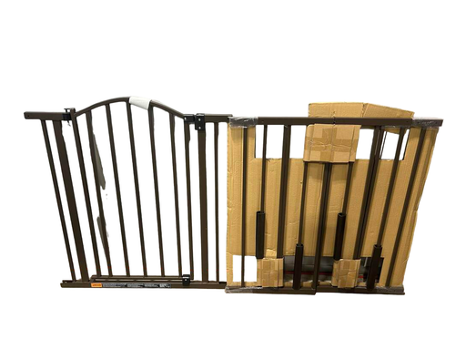 used Summer Infant Extra Wide Walk Through Gate