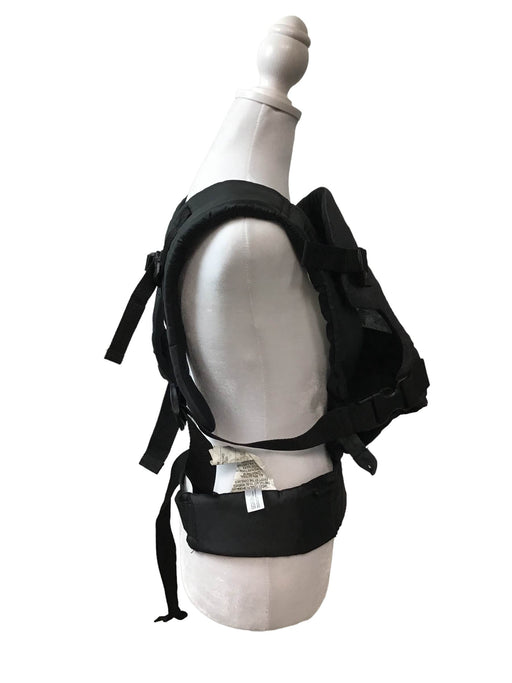 secondhand Infantino Flip 4-in-1 Convertible Carrier