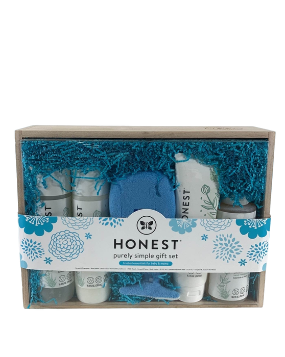 used Honest Company Baby Arrival Gift Set