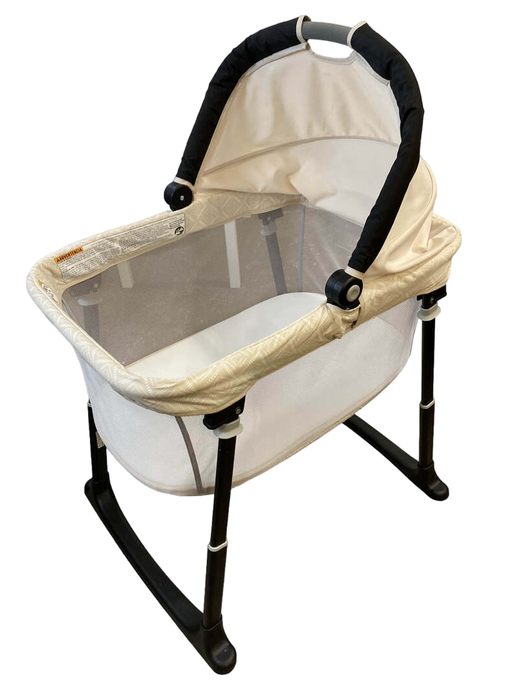 secondhand Graco Day2dream Portable Bassinet