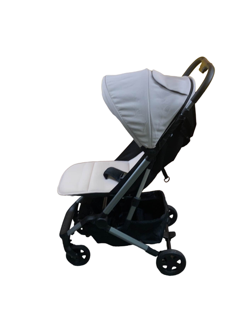 secondhand Colugo Compact Stroller, 2022, Dune