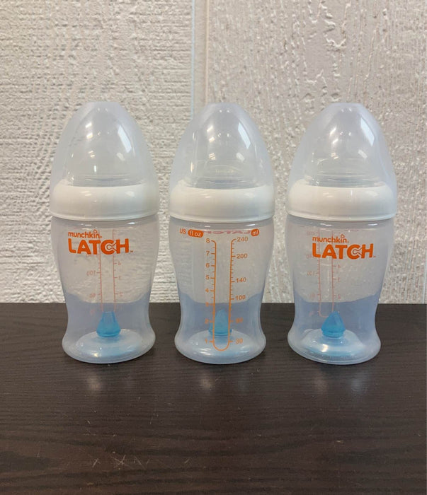 used Munchkin Latch Bottles, 3pk