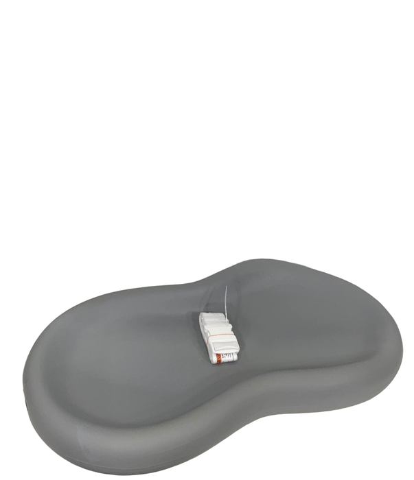 used Keekaroo Peanut Changing Pad, Grey