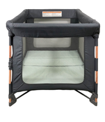 secondhand Maxi-Cosi Swift Play Yard, Essential Graphite