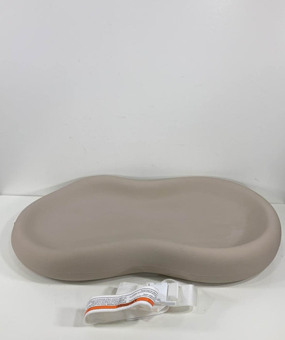 secondhand Keekaroo Peanut Changing Pad, Vanilla