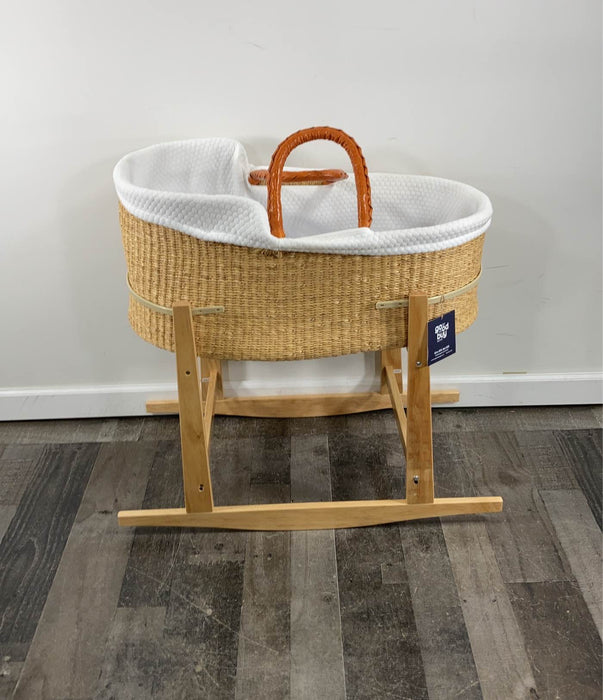 used Design Dua Natural Bilia Bassinet With Rocking Stand