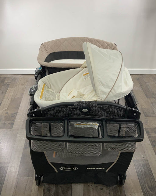 used Graco Pack ‘N Play Playard Snuggle Suite LX