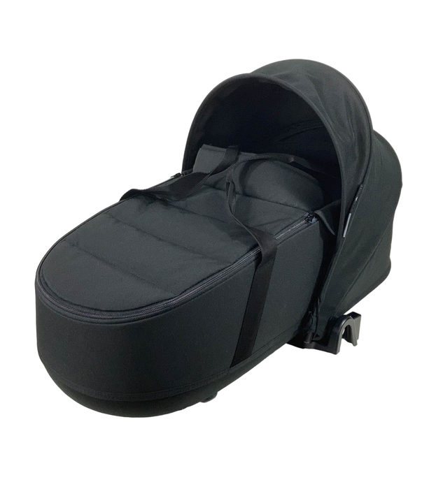 used Babyzen YOYO Bassinet, Black