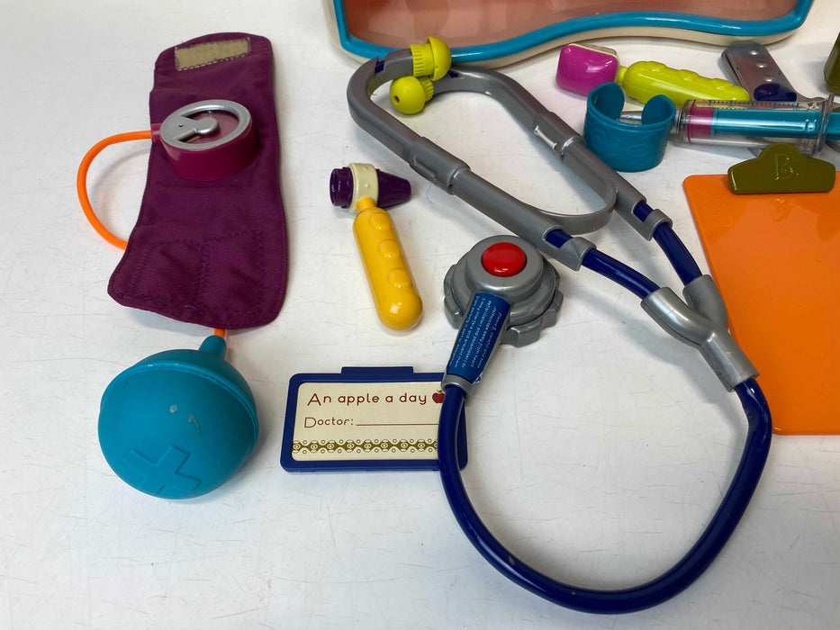 secondhand B. Toys Deluxe Medical Kit For Toddlers