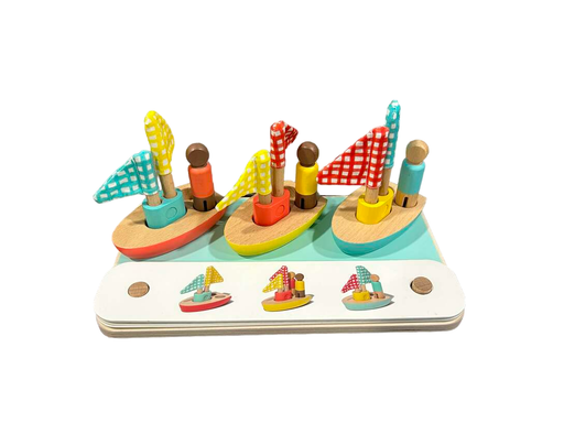 used Lovevery Pattern Match Boats & Cards Set