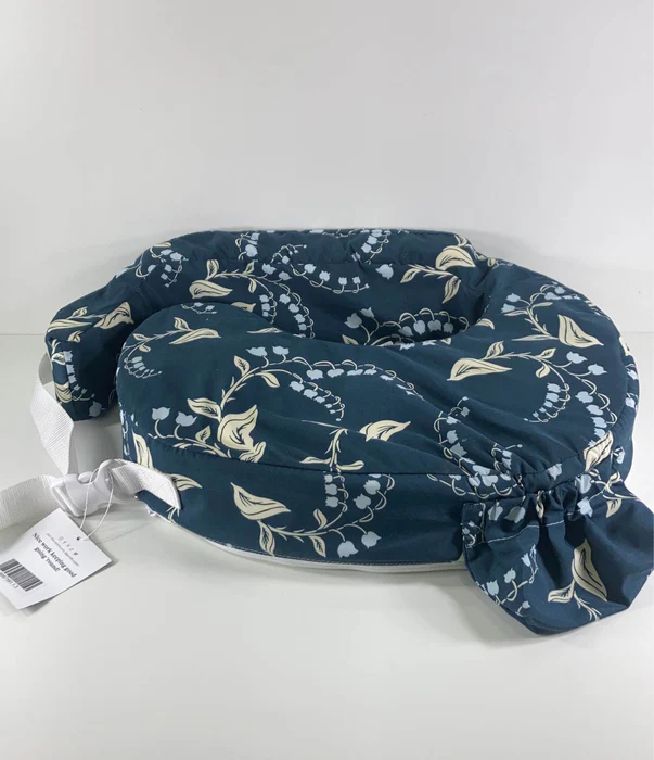 used My Brest Friend Nursing Pillow, Bluebells