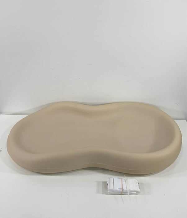 secondhand Keekaroo Peanut Changing Pad