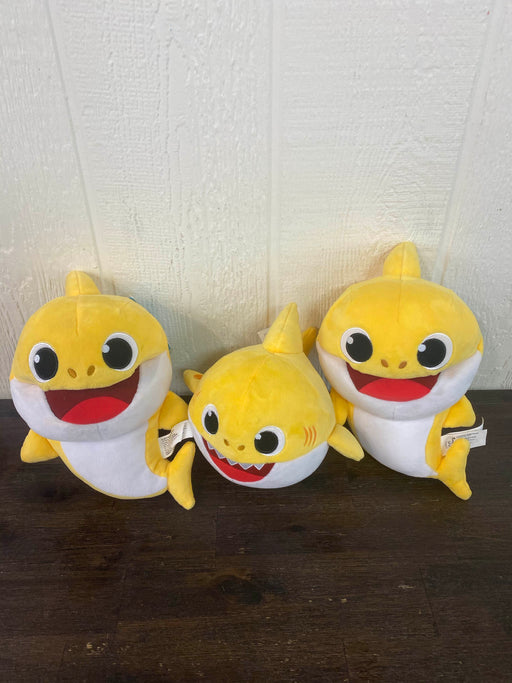 used Pinkfong Baby Shark Set