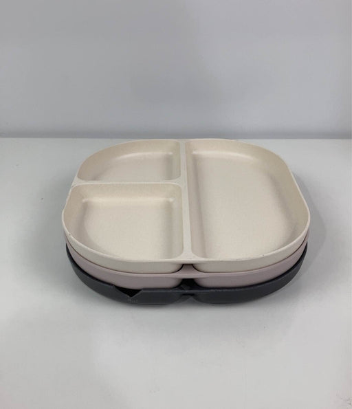 secondhand BUNDLE Feeding Accessories, Compartment Plates