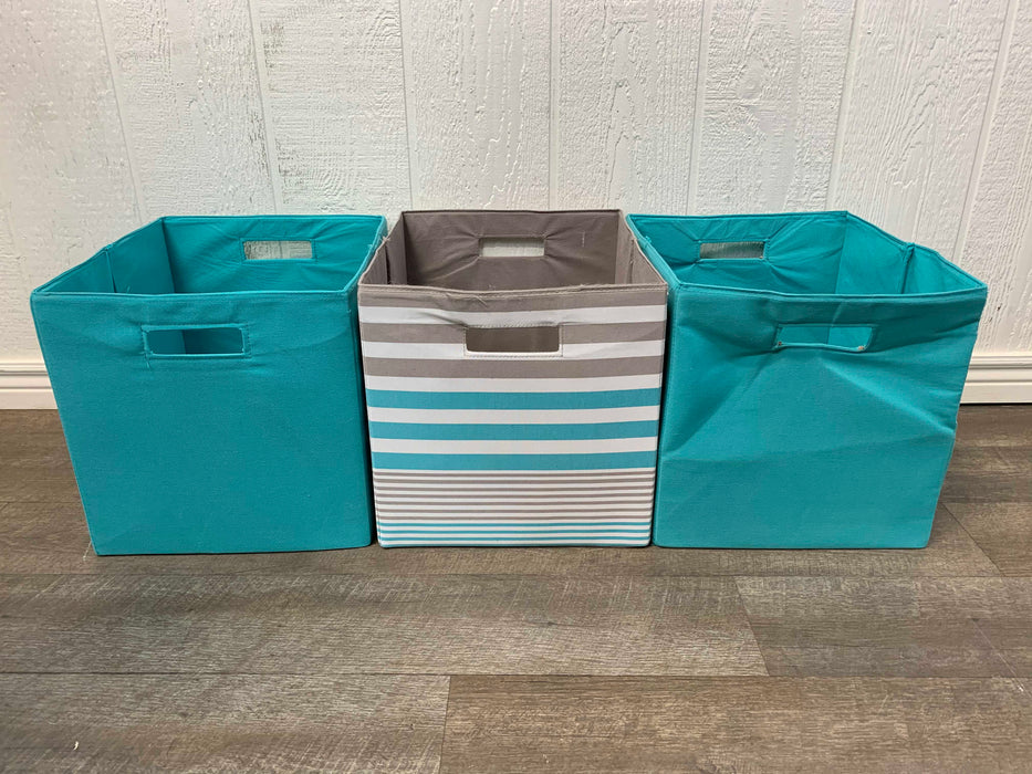 used BUNDLE Storage Bins