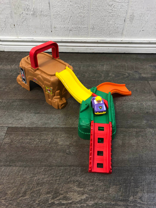 used Fisher Price Little People Wheelies Play 'n Go Construction Site