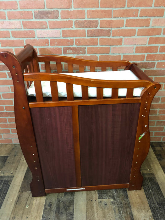 Sorelle Princeton/Tuscany Crib And Changing Station