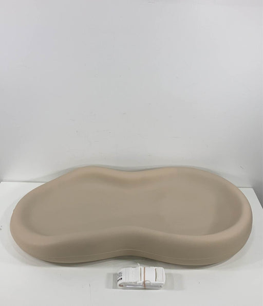 secondhand Keekaroo Peanut Changing Pad