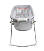 secondhand Fisher Price Soothing View Bassinet