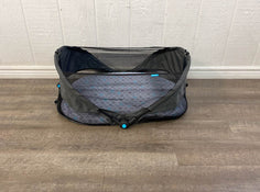 secondhand Munchkin Brica Fold ‘n Go Travel Bassinet