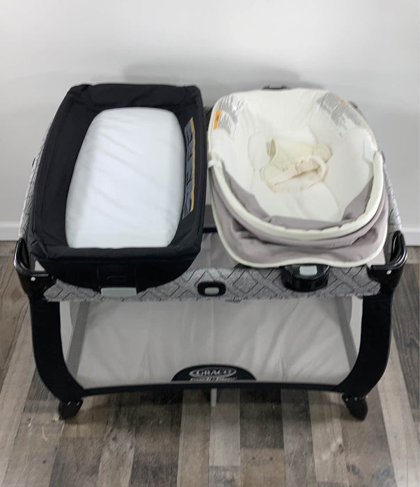 secondhand Graco Pack 'n Play Newborn2Toddler