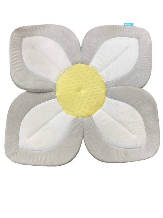 used Blooming Bath Baby Bath Lotus, White-Yellow