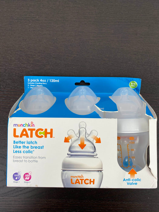 used Munchkin Latch system Bottles, 4oz Latch Bottles 3 pack