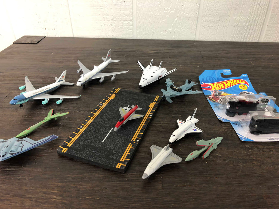 used BUNDLE Active Toys Planes & Hot Wheels Cars