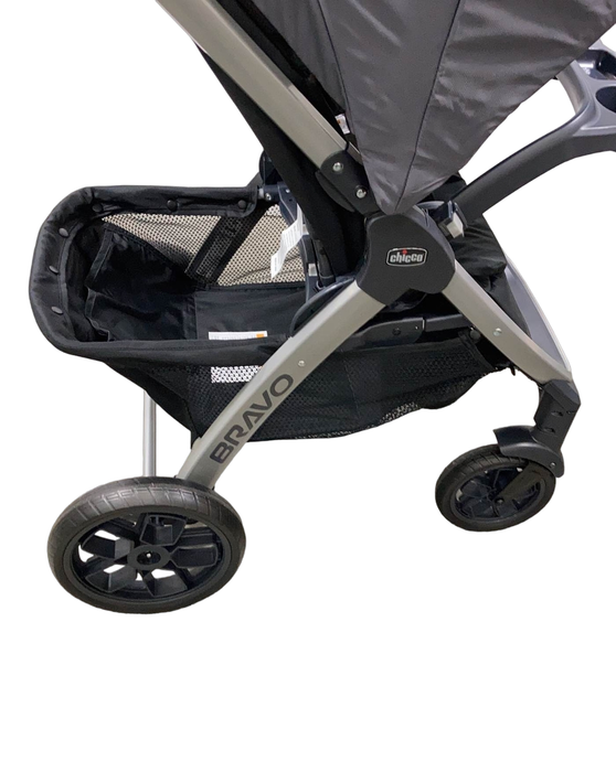 secondhand Chicco Bravo Trio Travel System, 2022