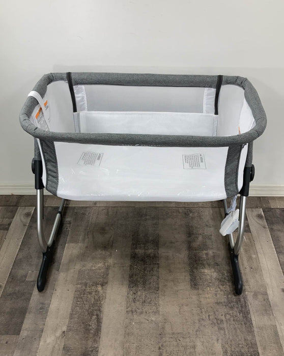 used Baby Delight Beside Me Dreamer Bassinet & Bedside Sleeper, Driftwood Grey