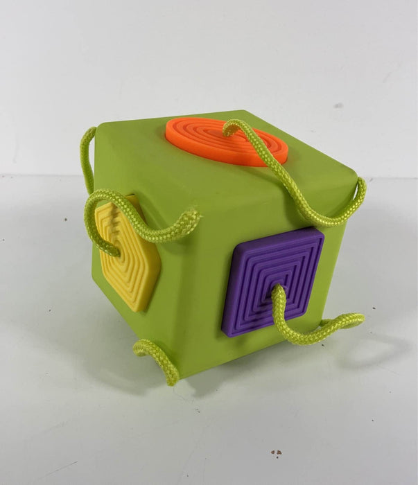 used Fat Brain Toys Oombee Cube