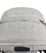 secondhand UPPAbaby VISTA V2 Stroller, 2022, Anthony (White & Grey Chenille)