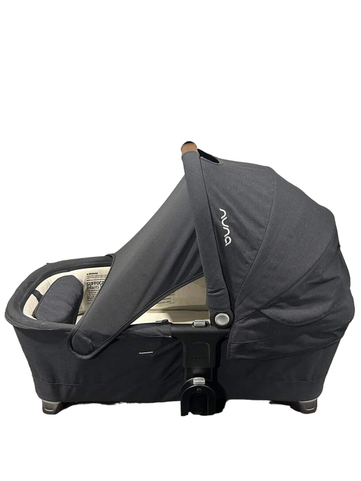 Nuna Triv Bassinet