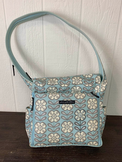 used Petunia Pickle Bottom Shoulder Bag